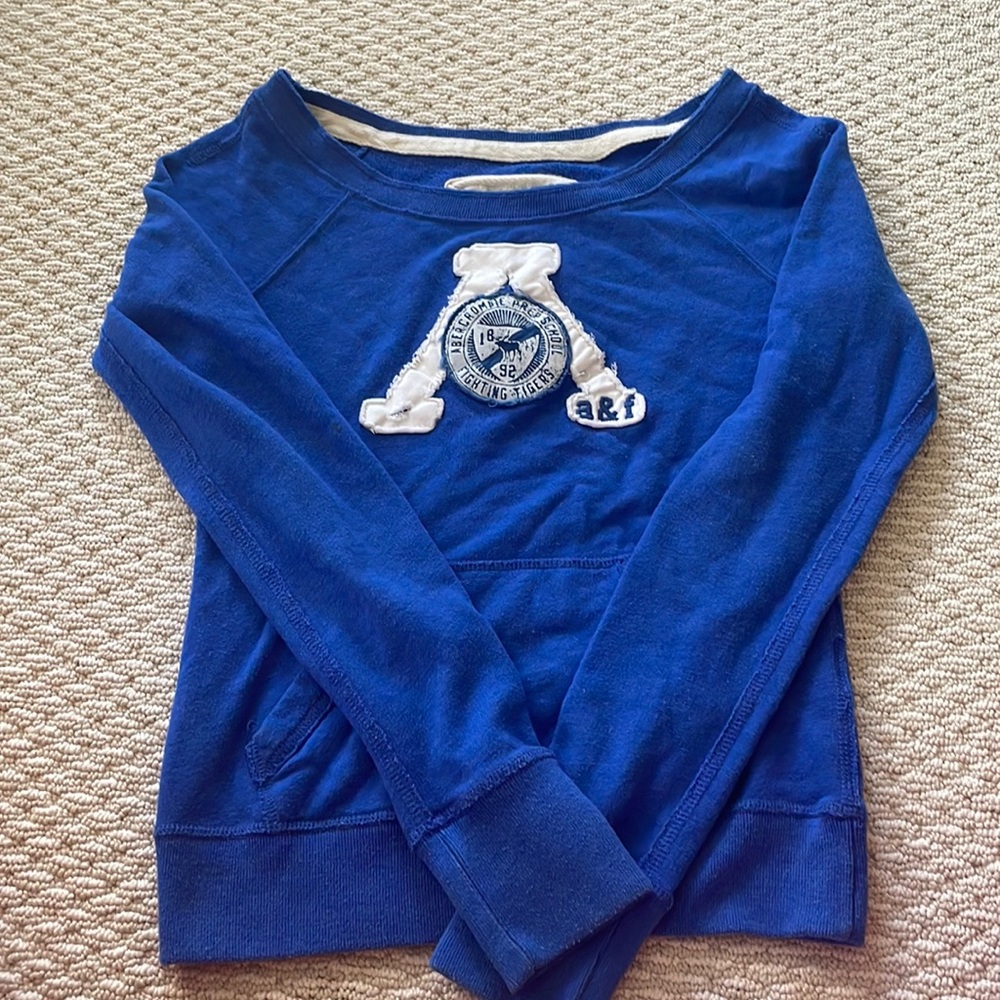 Abercrombie Blue Scoop Neck Sweatshirt with Graphic Logo and Kangaroo Pocket